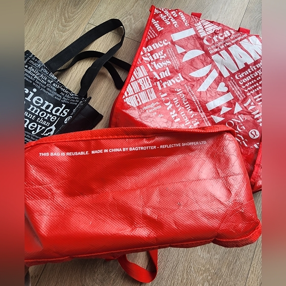 4/$45 - Lululemon reusable tote bags set of three - Picture 7 of 12